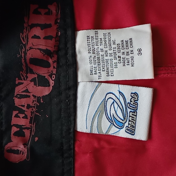 Ocean Core BNWOT Men's Red w Black Board Shorts SZ 36 - Picture 7 of 15